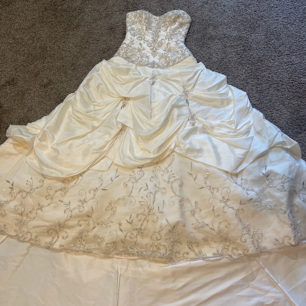 Mori Lee Wedding Dress with tags.